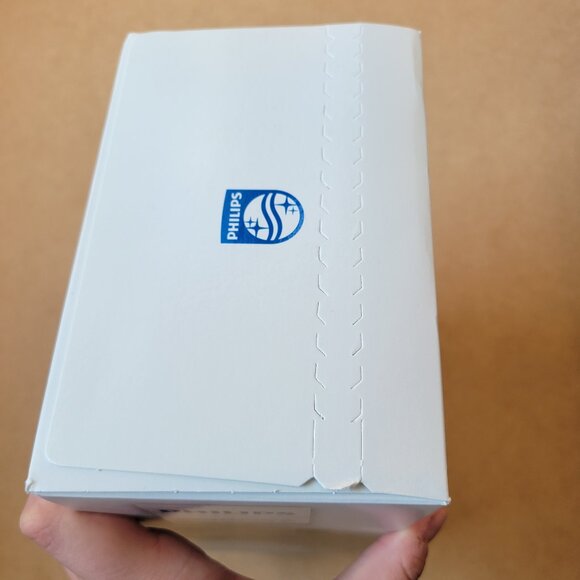 Philips Sonicare DiamondClean 9300 Electric Toothbrush - Picture 5 of 6